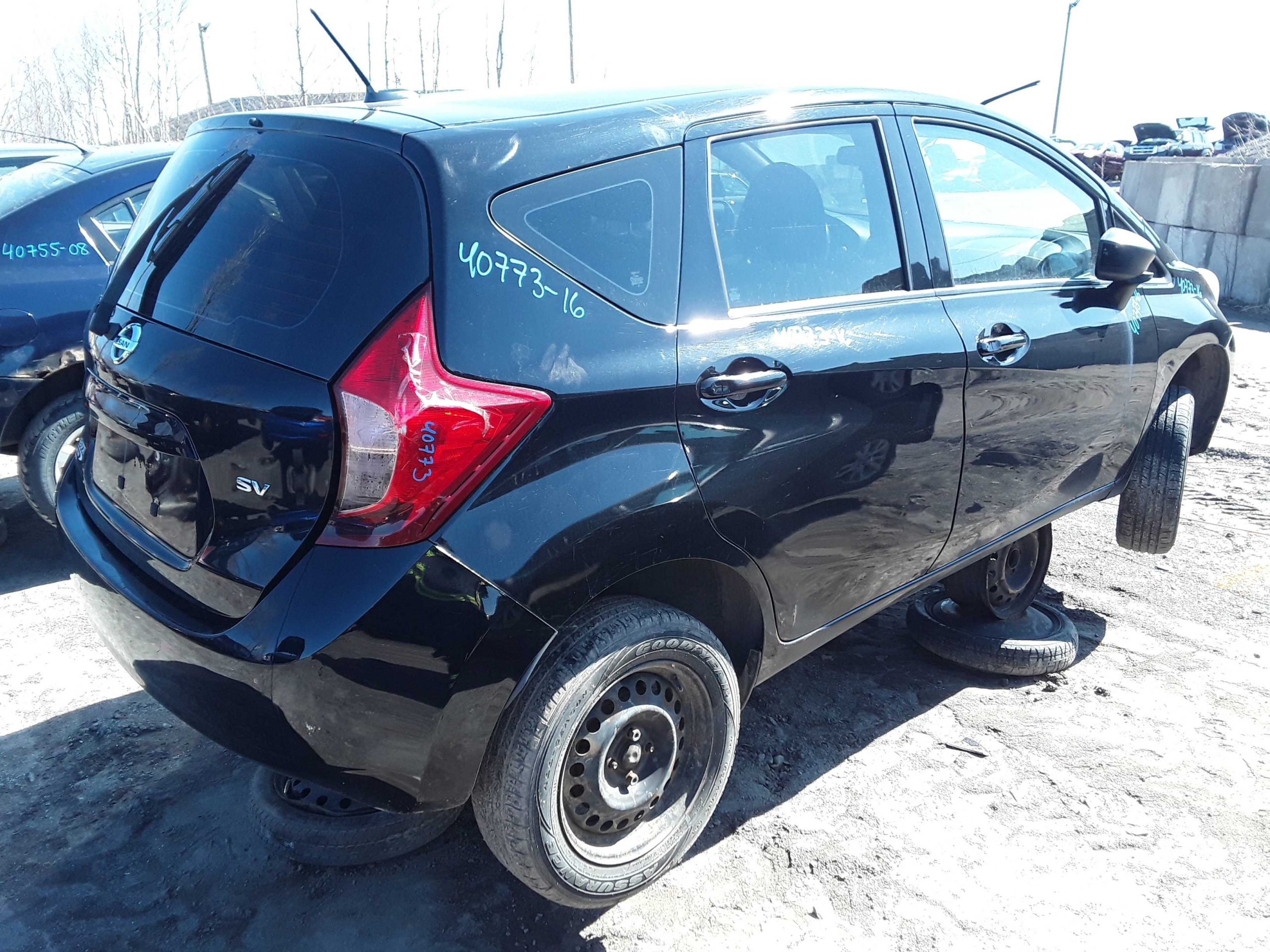 NISSAN VERSA 2016