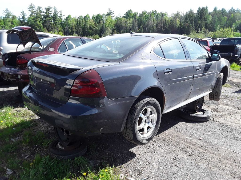 PONTIAC GRAND PRIX 2008