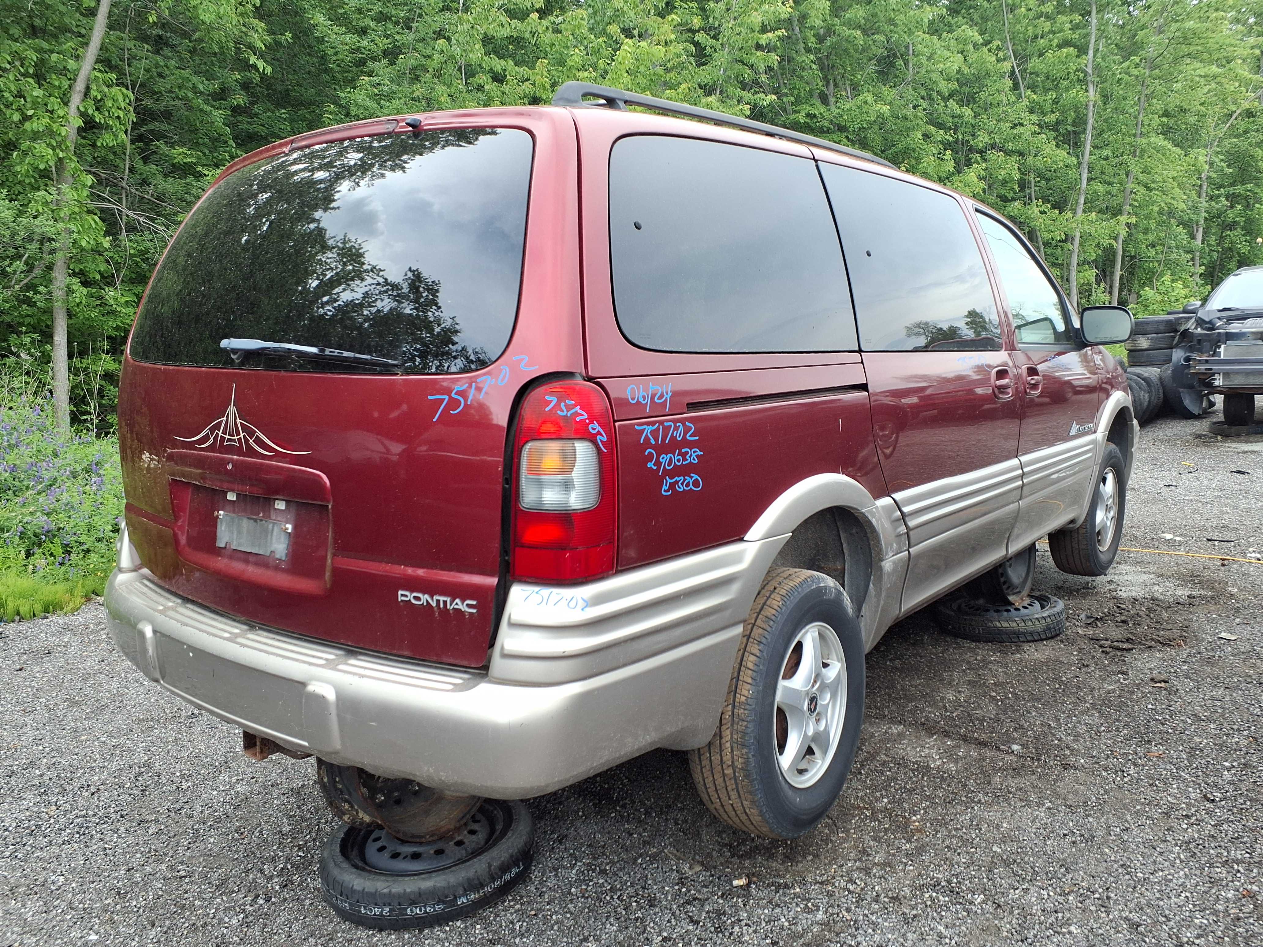 PONTIAC MONTANA 2002