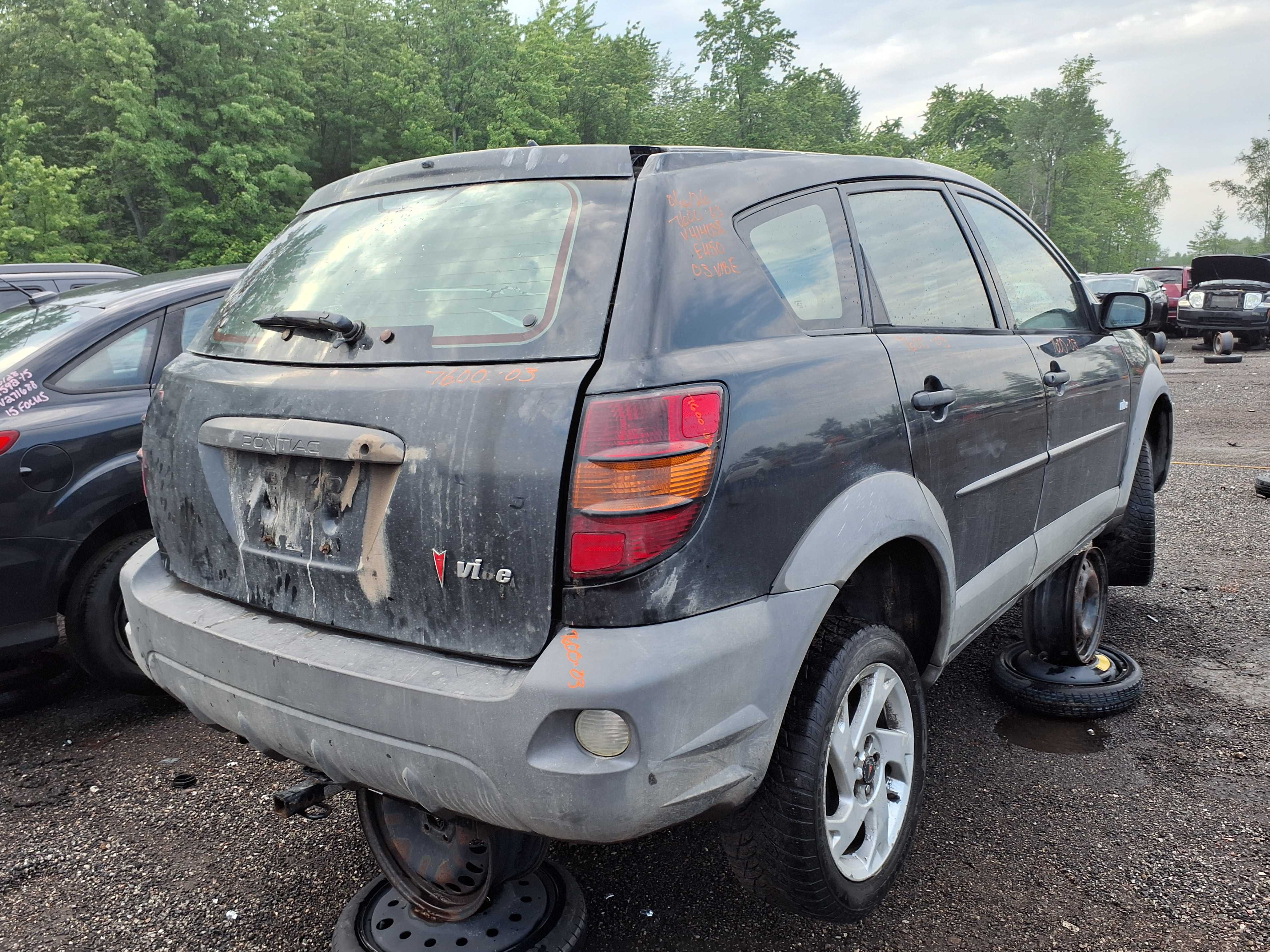 PONTIAC VIBE 2003