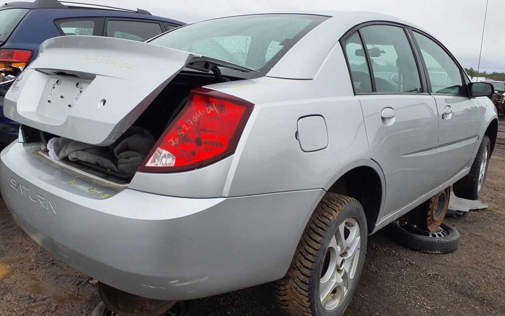SATURN ION 2004