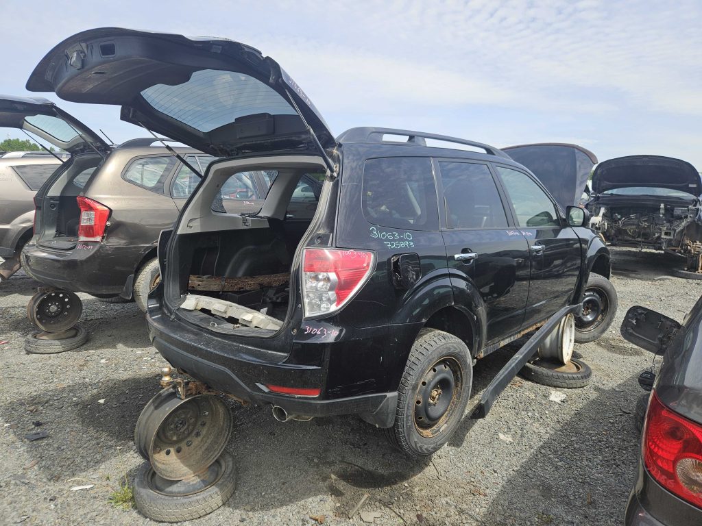 SUBARU FORESTER 2010