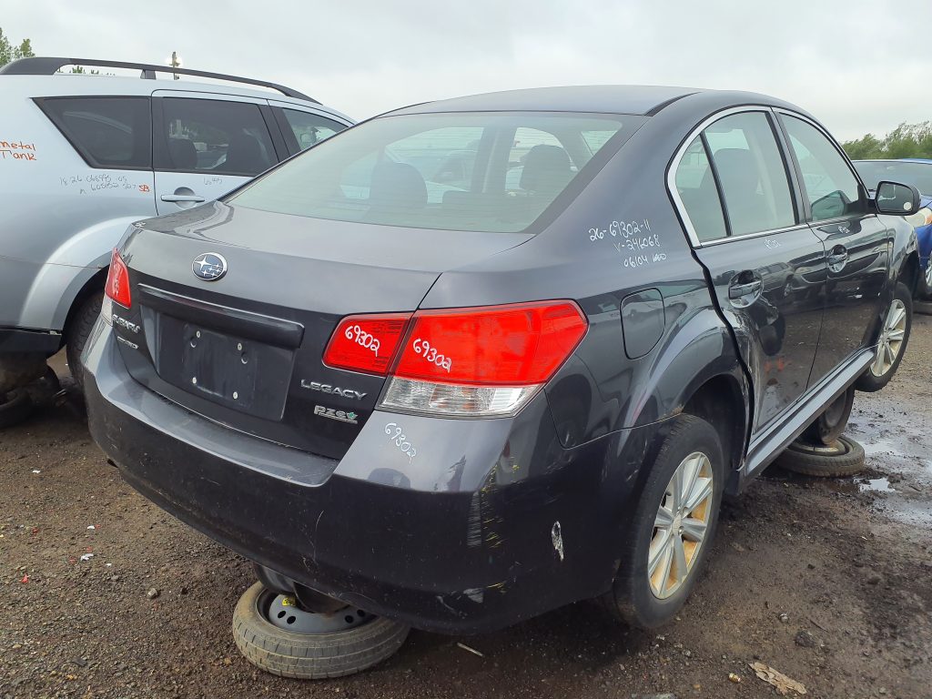 SUBARU LEGACY 2011