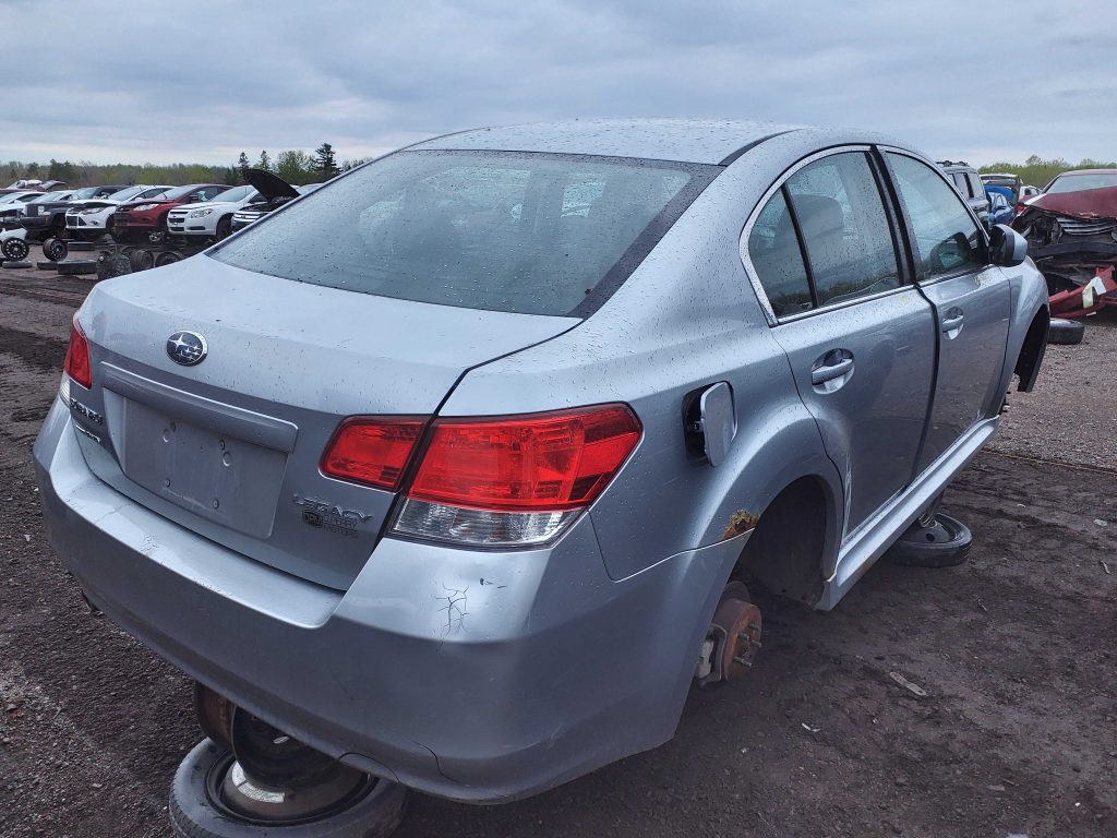 SUBARU LEGACY 2012