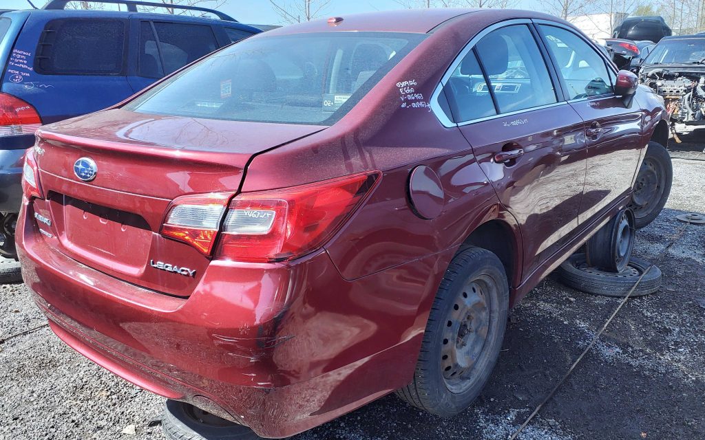 SUBARU LEGACY 2015