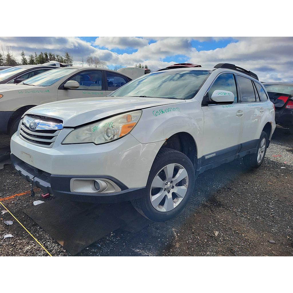 SUBARU OUTBACK 2011