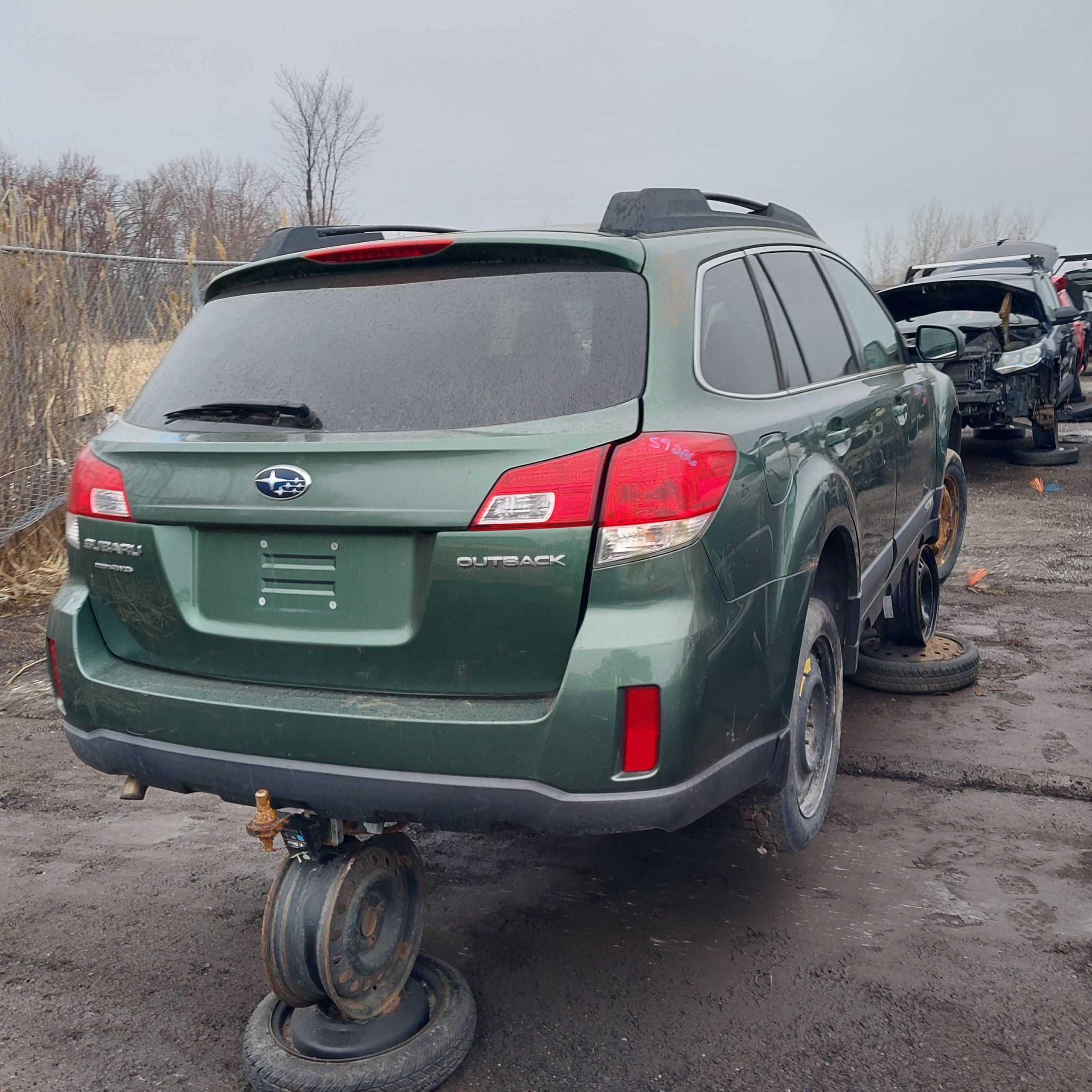 SUBARU OUTBACK 2012