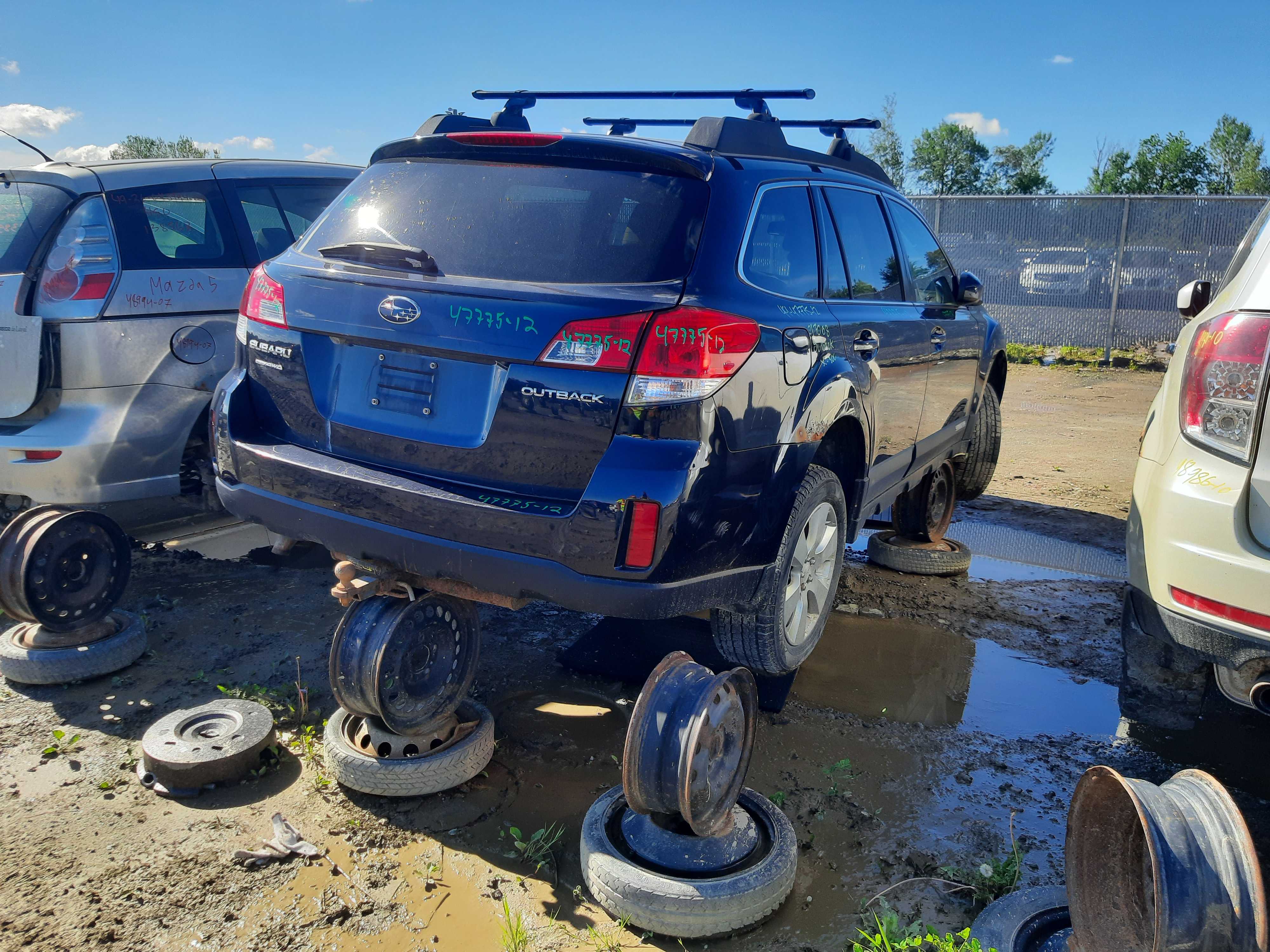 SUBARU OUTBACK 2012