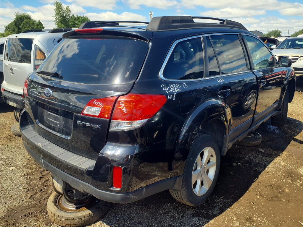 SUBARU OUTBACK 2013