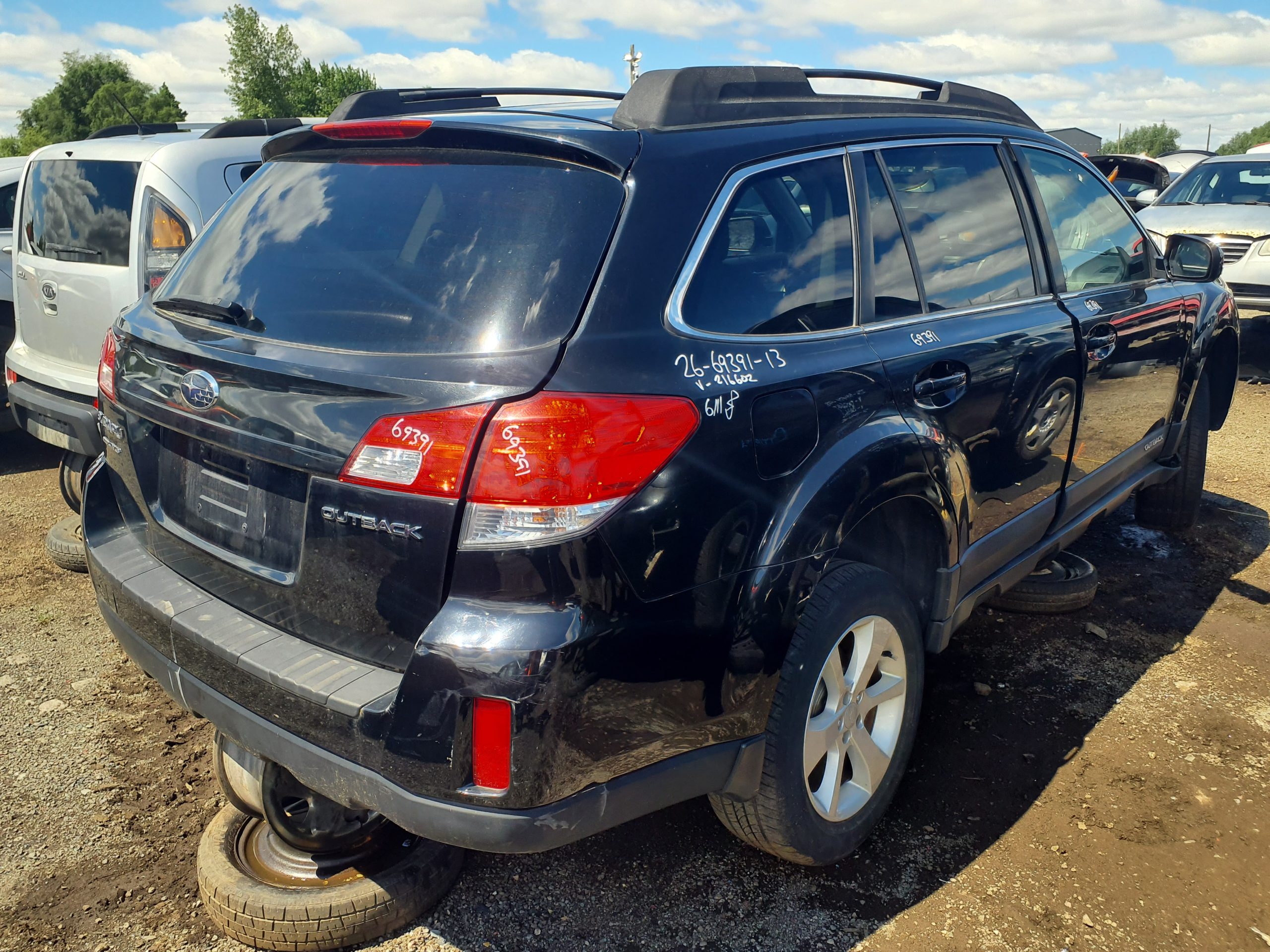 SUBARU OUTBACK 2013