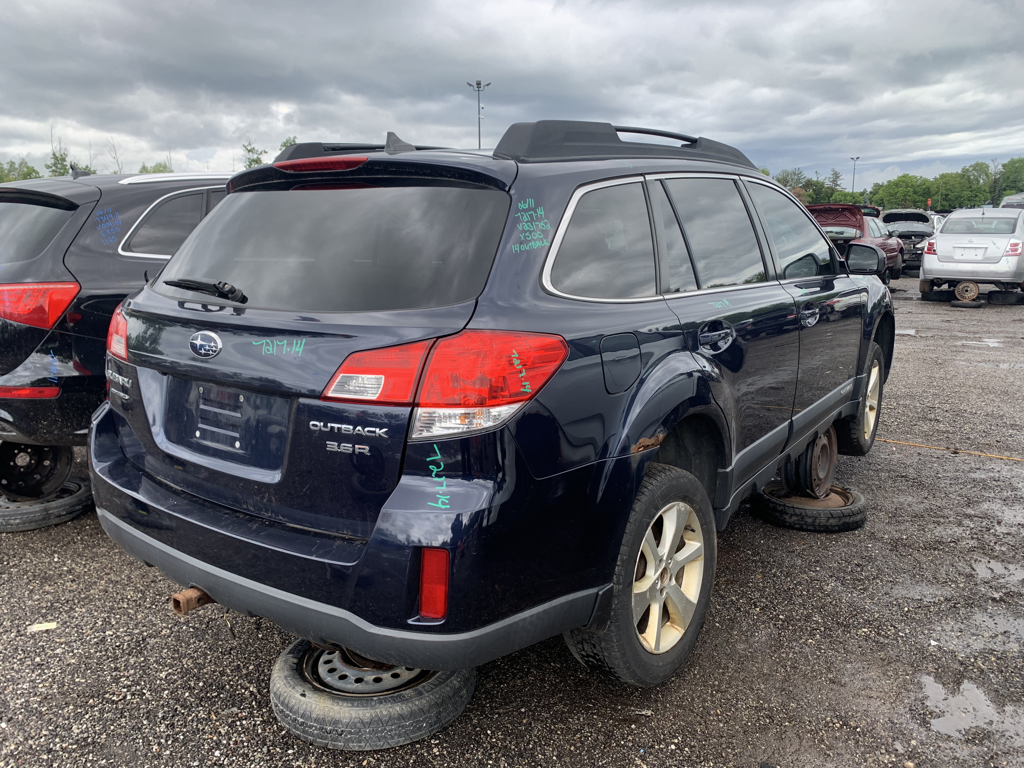 SUBARU OUTBACK 2014
