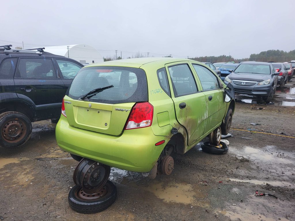 SUZUKI SWIFT 2004