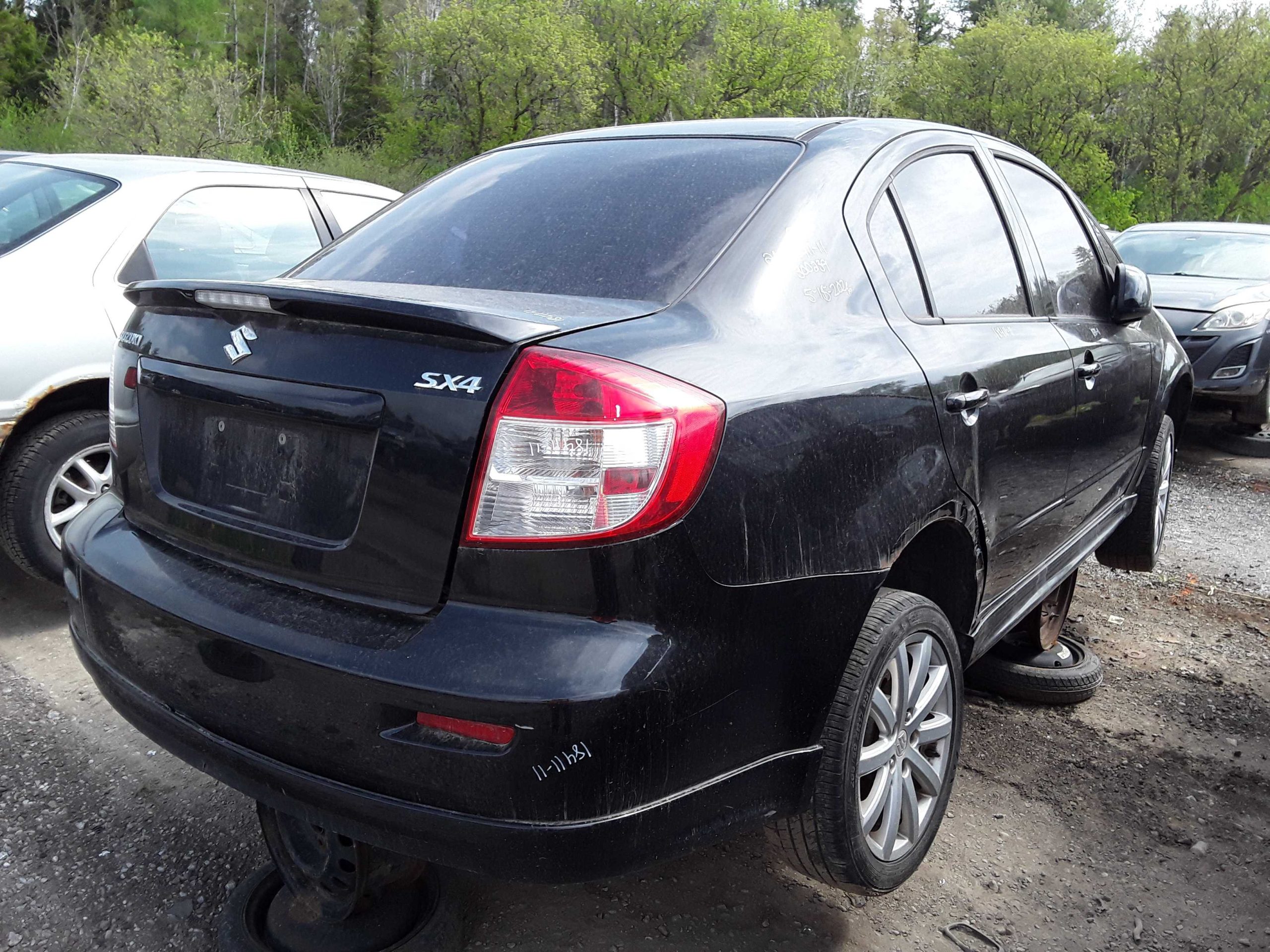 SUZUKI SX4 2011