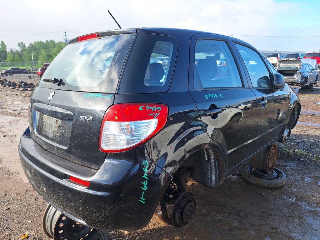 SUZUKI SX4 2011