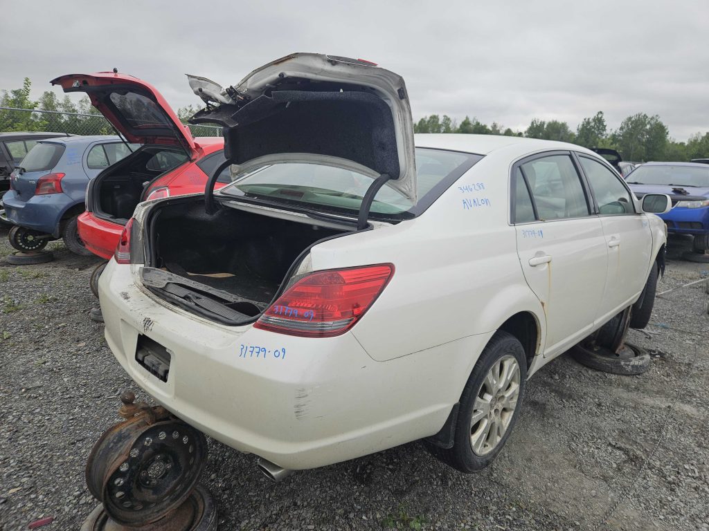 TOYOTA AVALON 2009