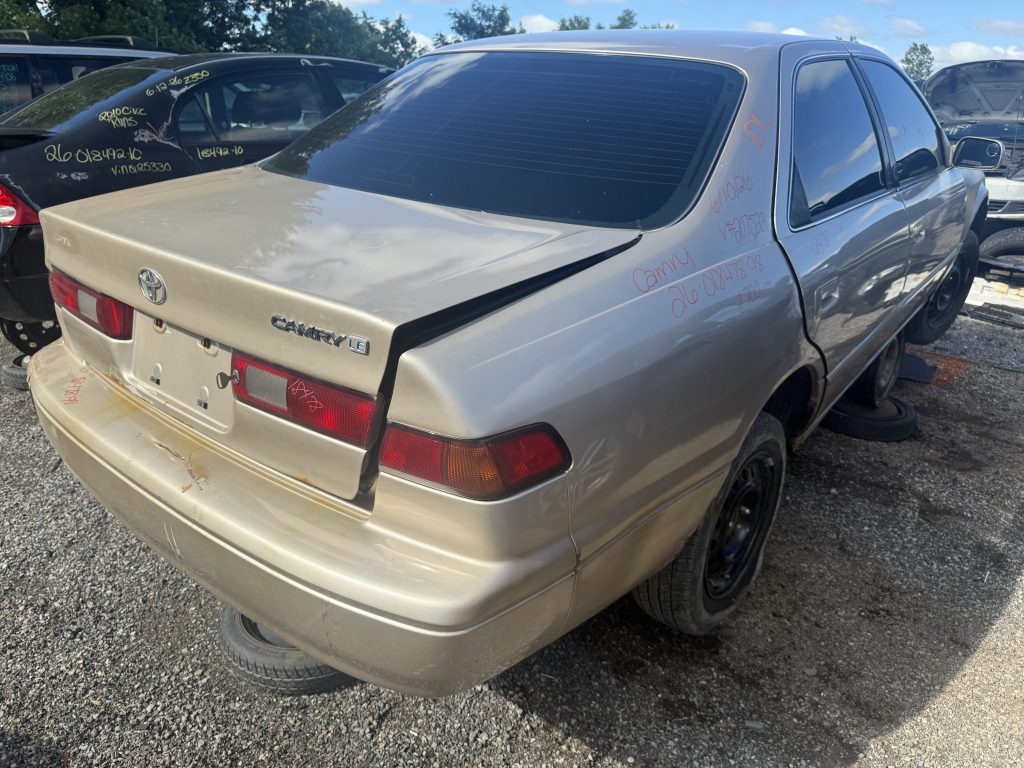 TOYOTA CAMRY 1998