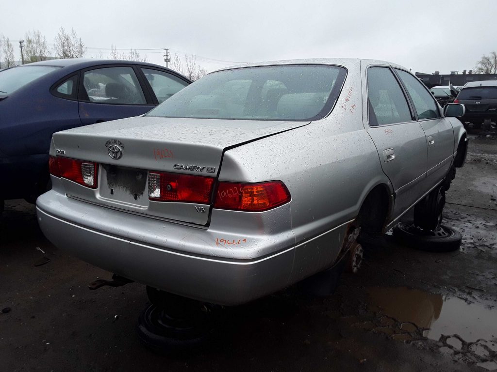 TOYOTA CAMRY 2000