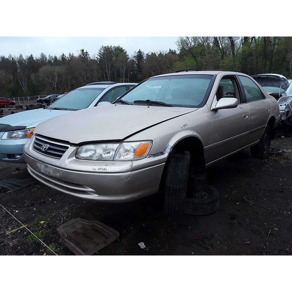TOYOTA CAMRY 2001