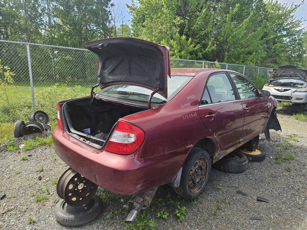TOYOTA CAMRY 2003