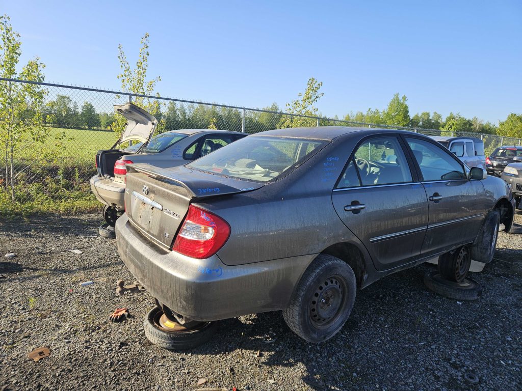 TOYOTA CAMRY 2003