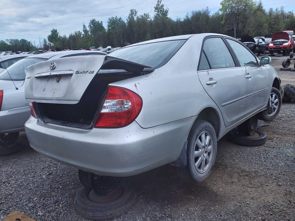TOYOTA CAMRY 2003