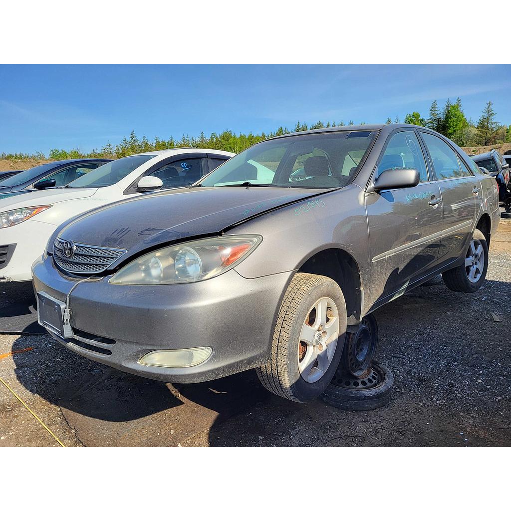 TOYOTA CAMRY 2004
