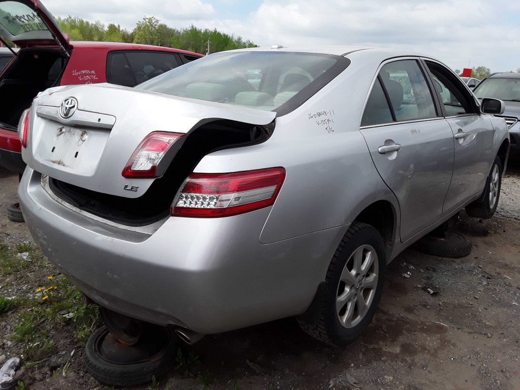 TOYOTA CAMRY 2011