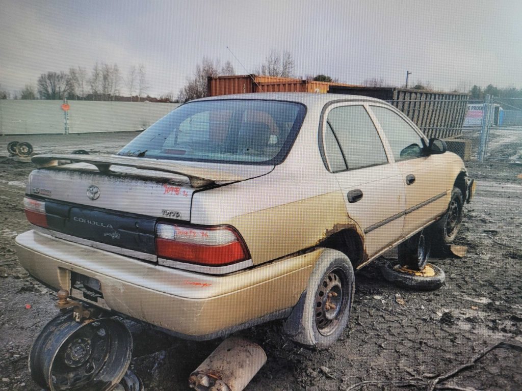 TOYOTA COROLLA 1996