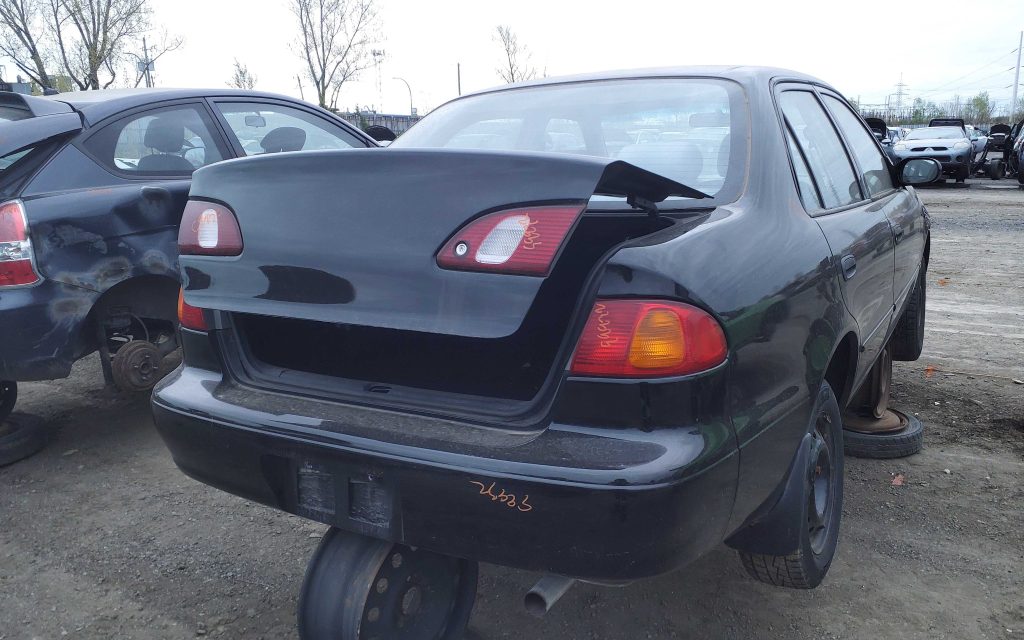 TOYOTA COROLLA 2001