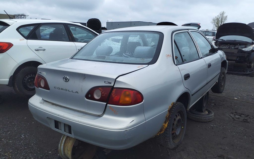 TOYOTA COROLLA 2002