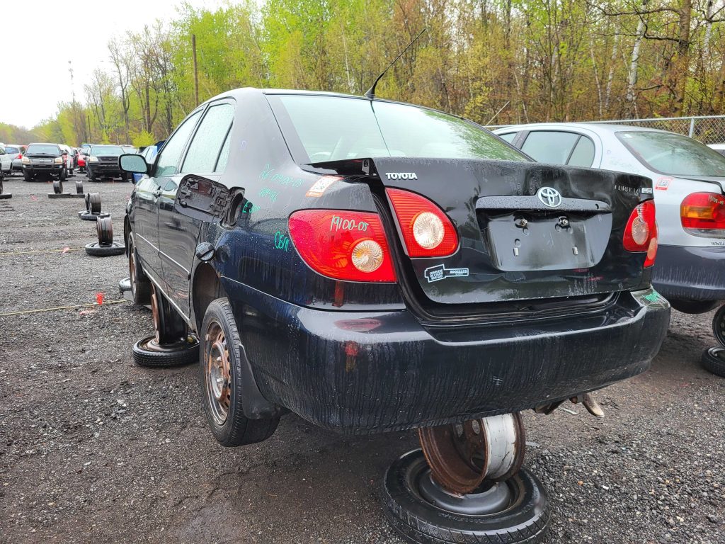 TOYOTA COROLLA 2005