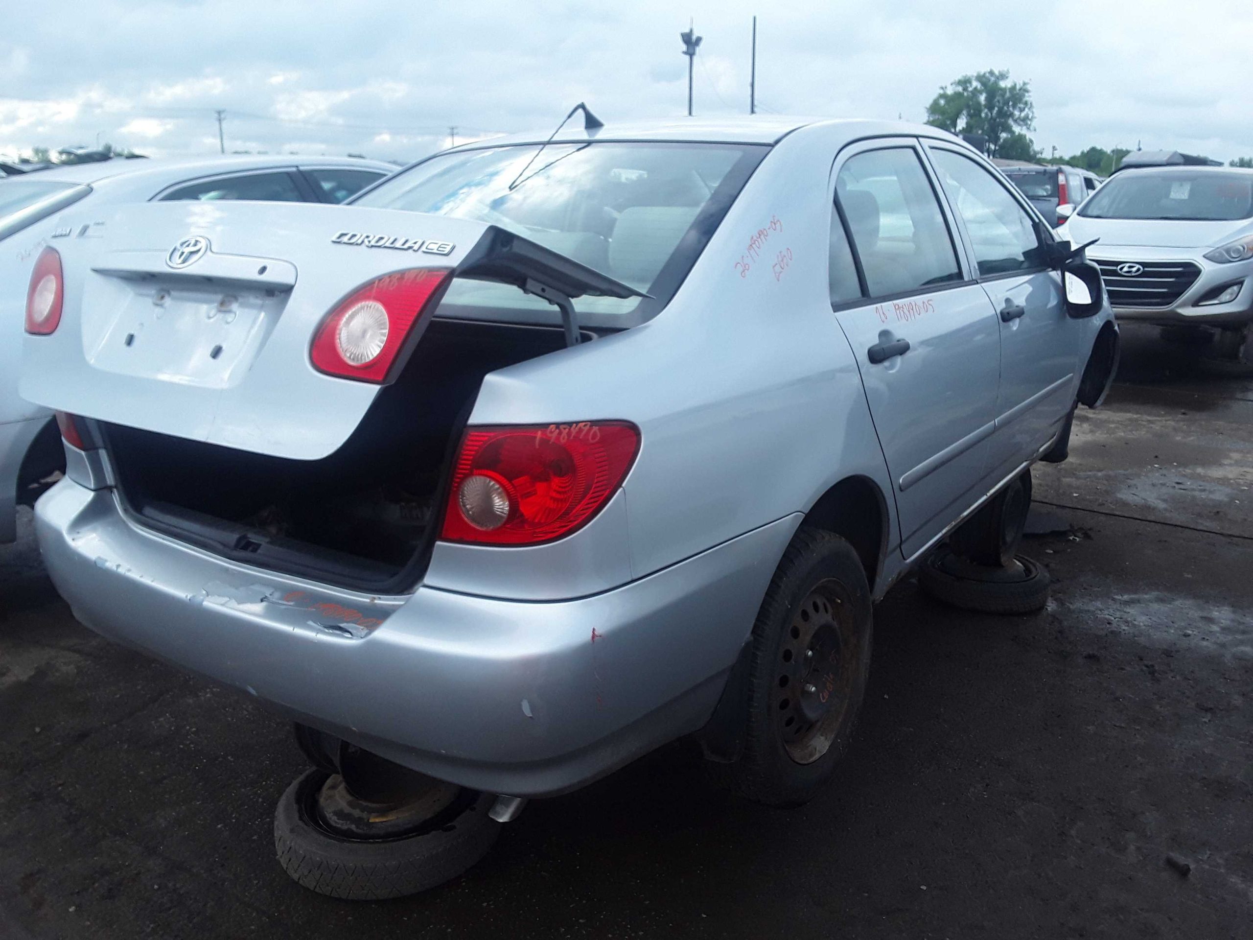 TOYOTA COROLLA 2005