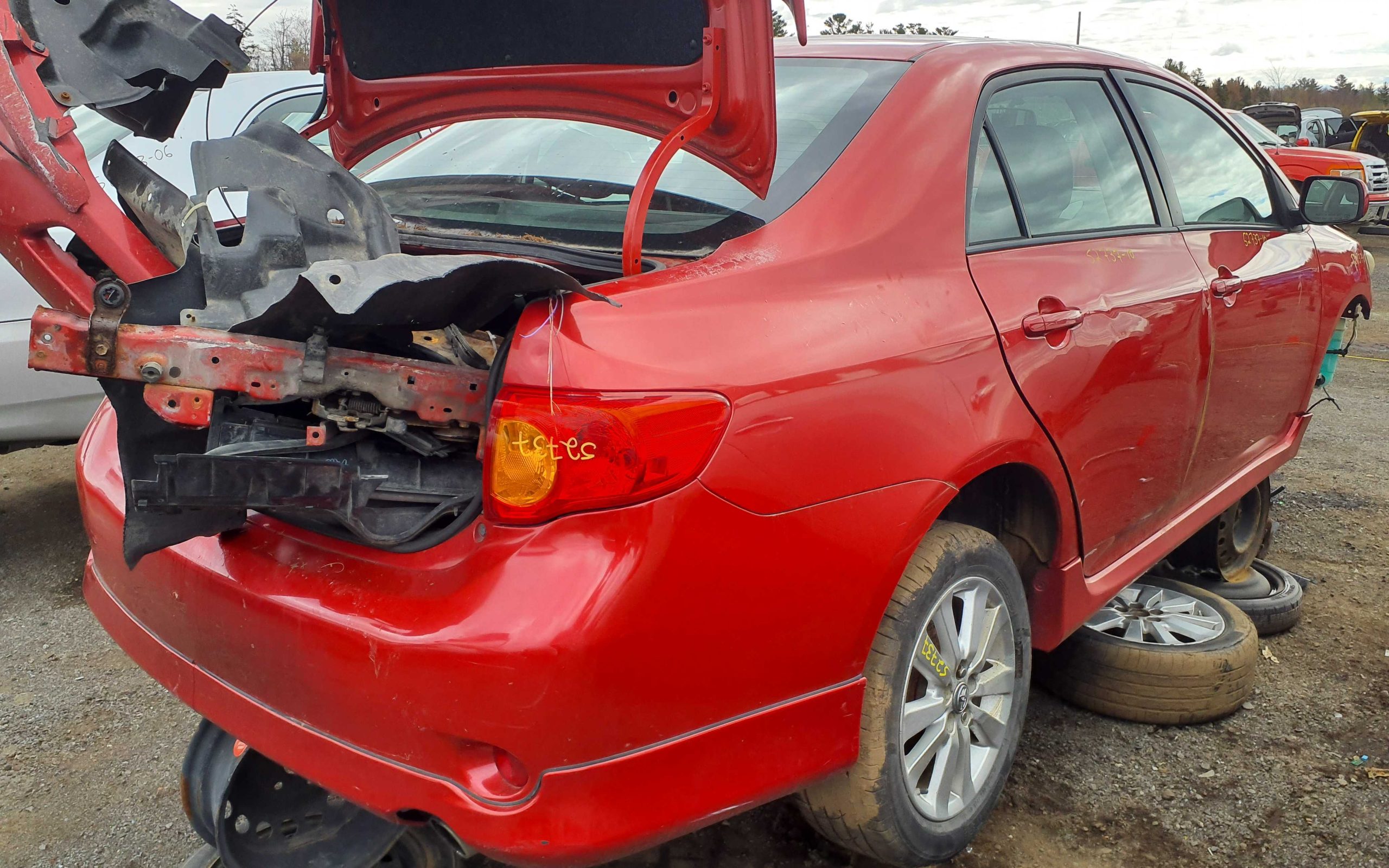 TOYOTA COROLLA 2010
