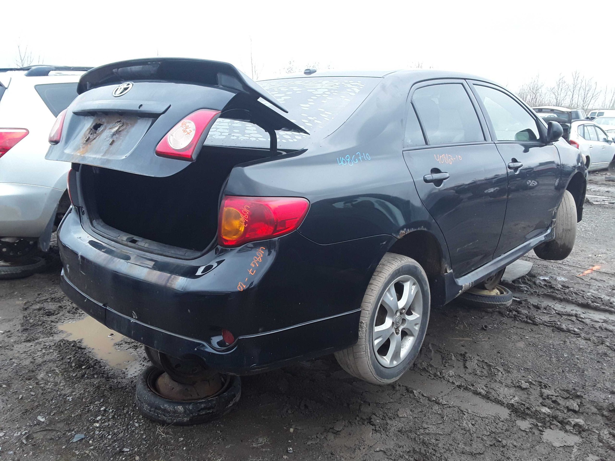 TOYOTA COROLLA 2010