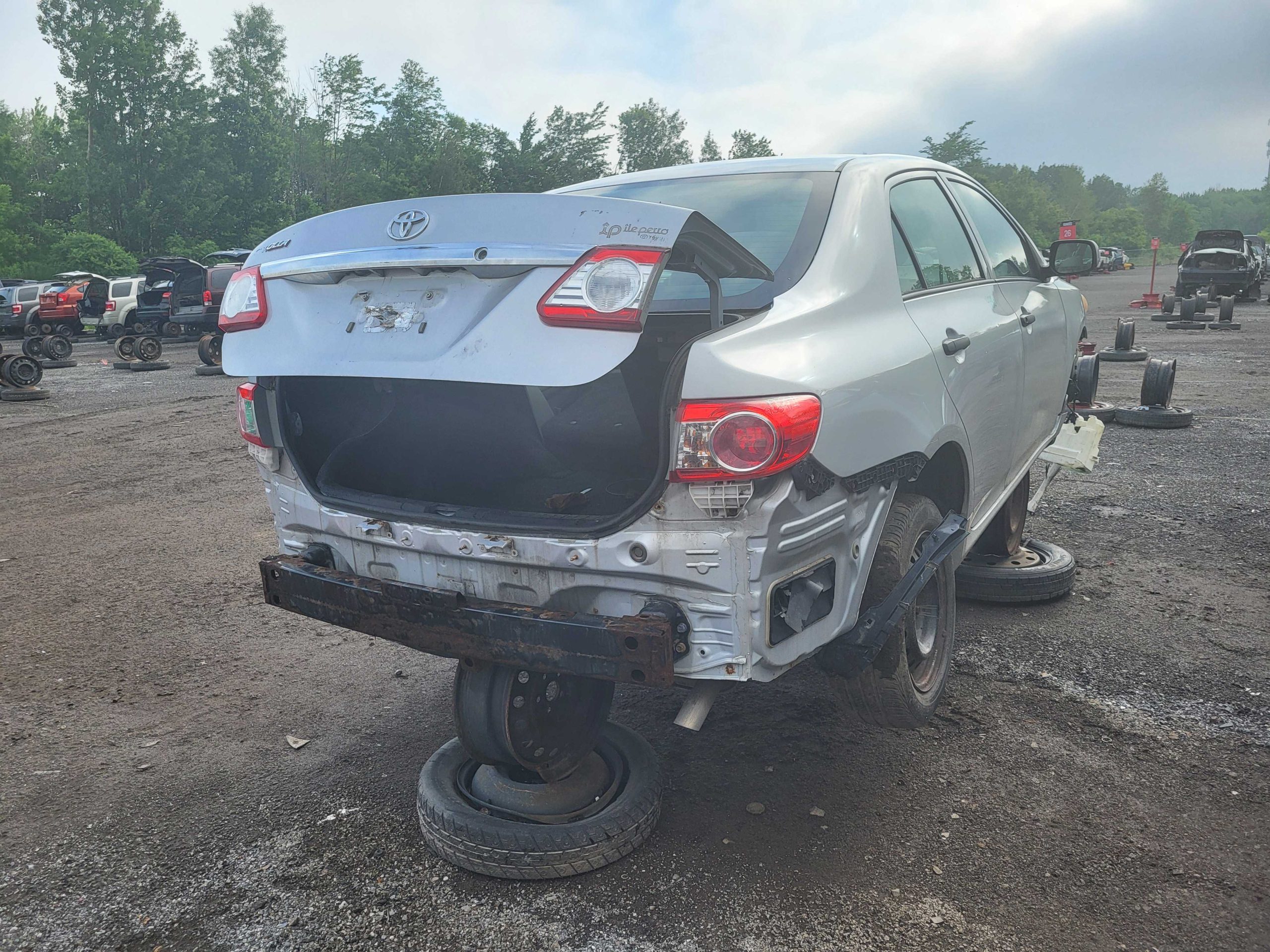 TOYOTA COROLLA 2011
