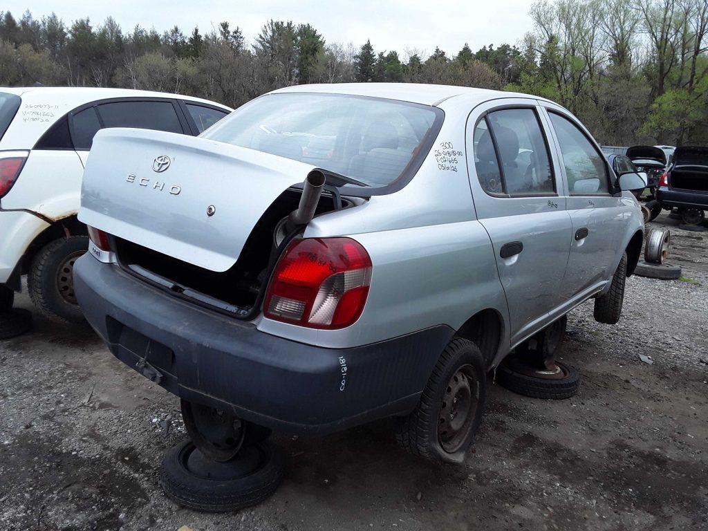TOYOTA ECHO 2000