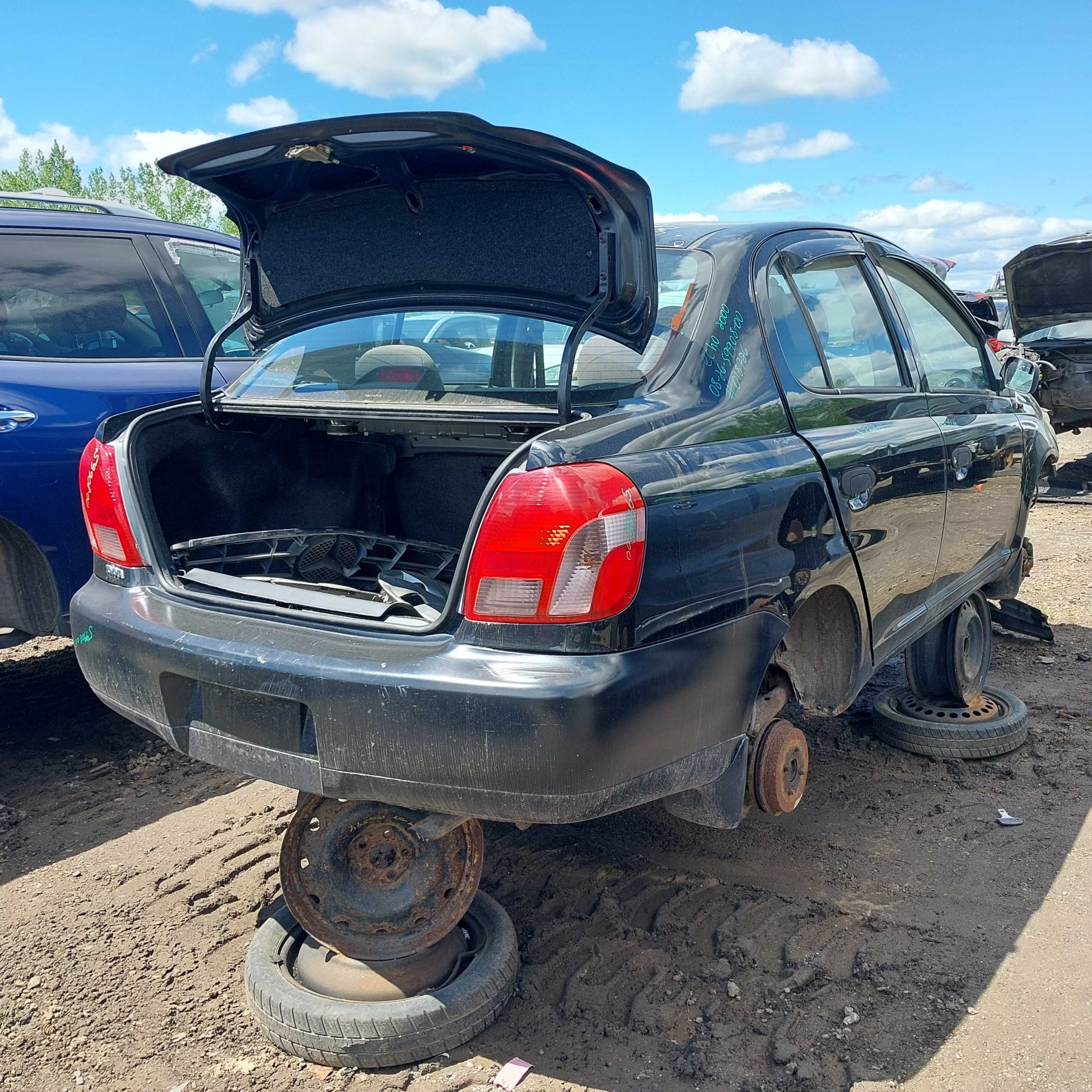 TOYOTA ECHO 2000