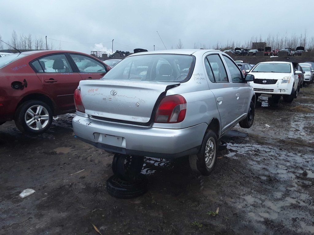 TOYOTA ECHO 2000