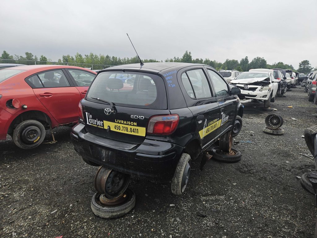 TOYOTA ECHO 2004
