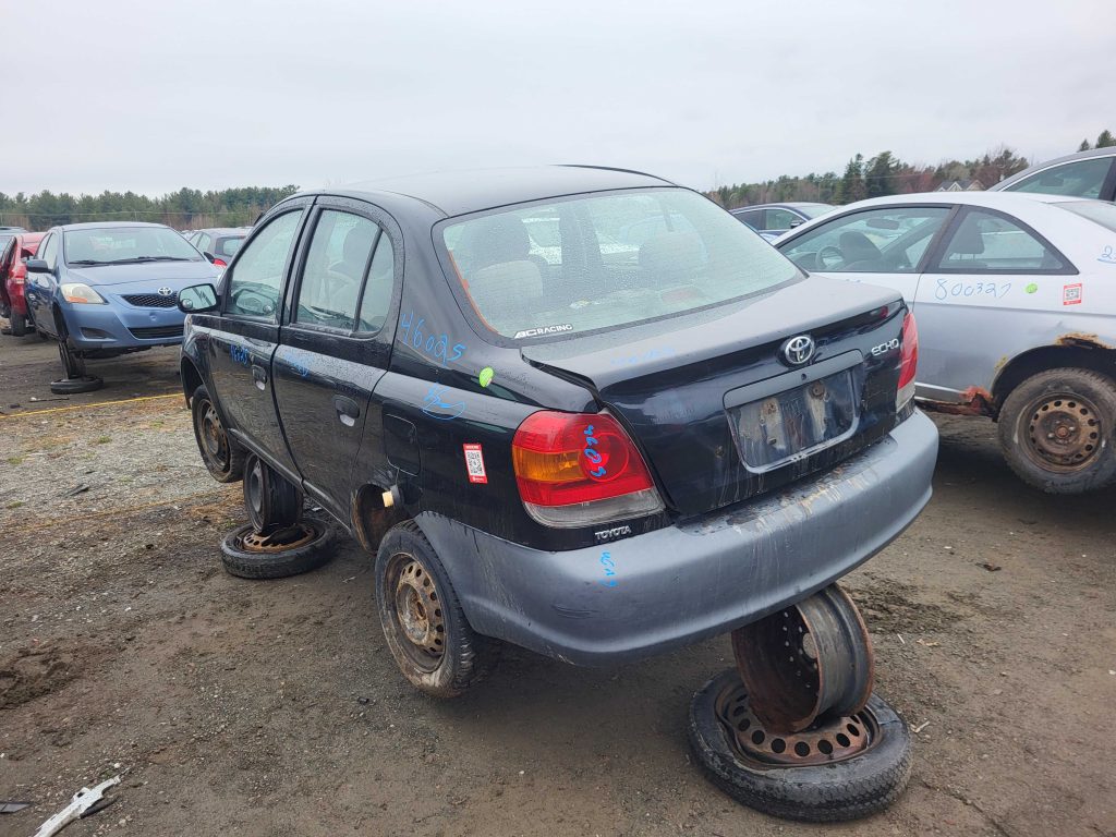 TOYOTA ECHO 2004