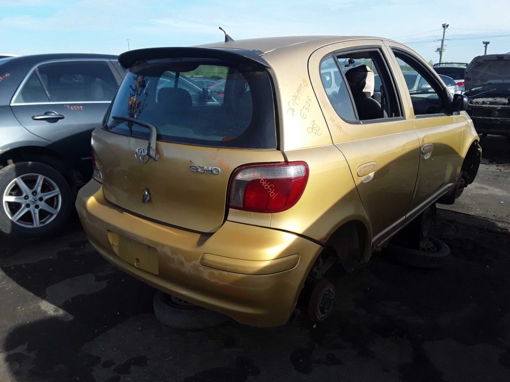 TOYOTA ECHO 2004