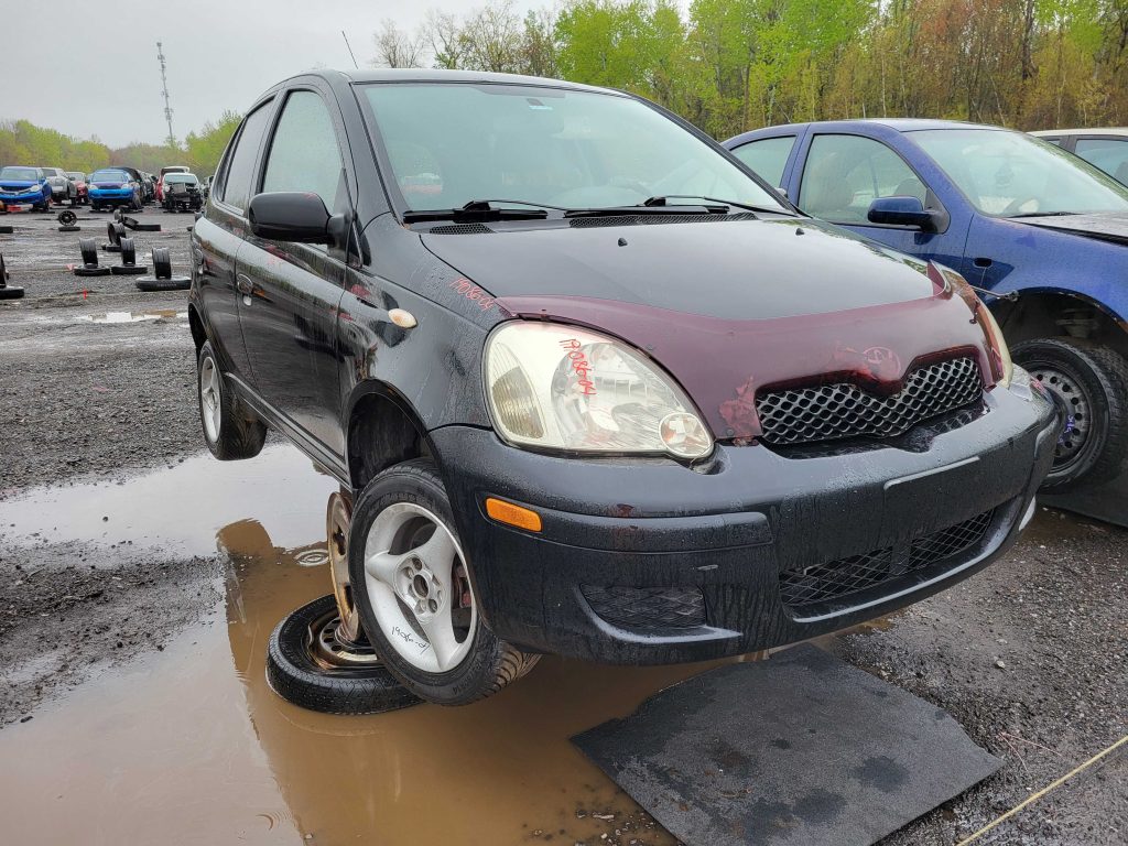 TOYOTA ECHO 2004