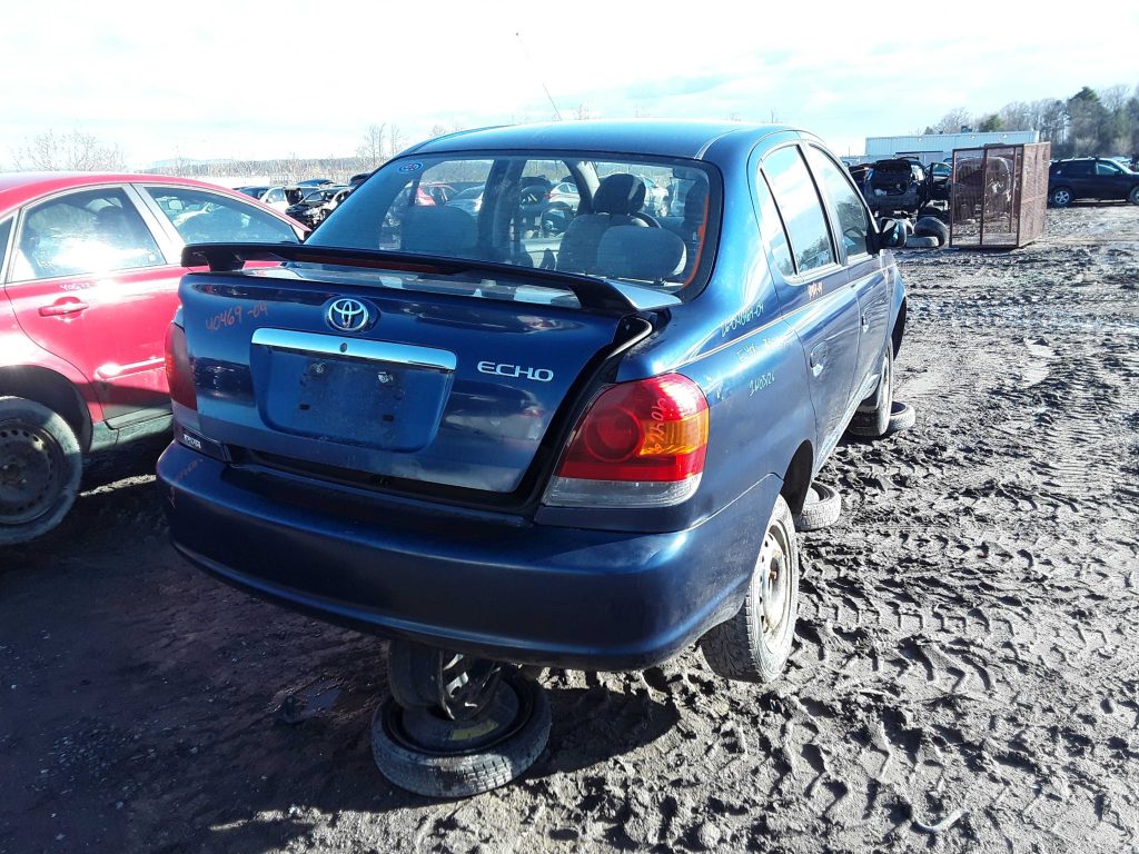 TOYOTA ECHO 2004