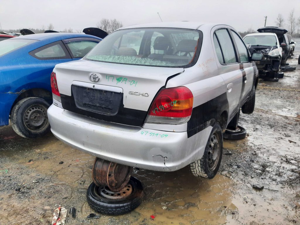 TOYOTA ECHO 2004