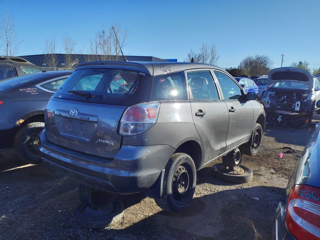 TOYOTA MATRIX 2005