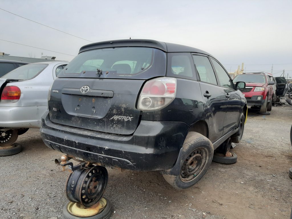 TOYOTA MATRIX 2005