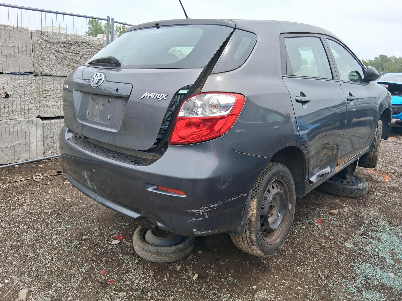 TOYOTA MATRIX 2010