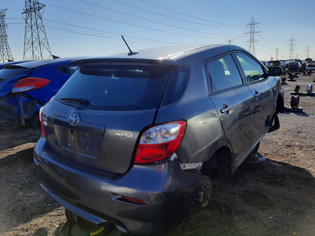 TOYOTA MATRIX 2010