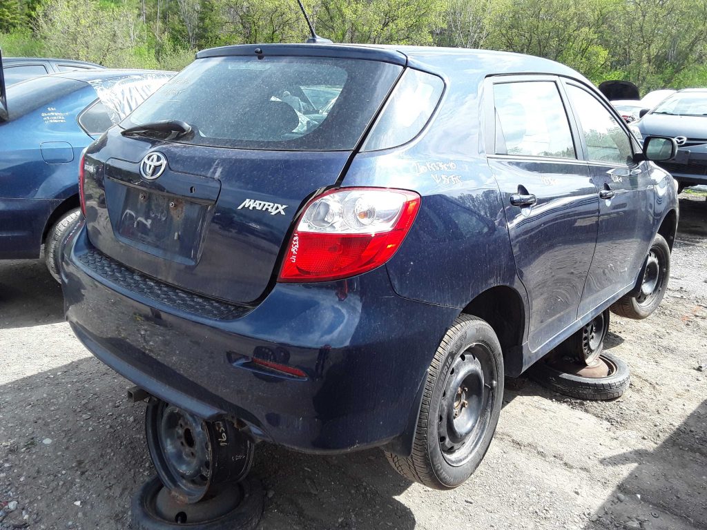 TOYOTA MATRIX 2010