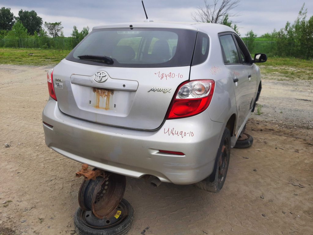 TOYOTA MATRIX 2010